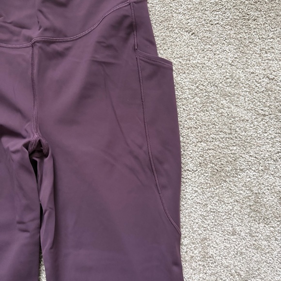 lululemon athletica Fast and Free High-Rise
Tight Leggings 25" with Pockets - Picture 9 of 12